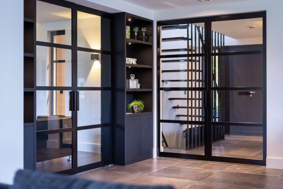 Stalen deuren als roomdivider