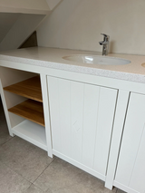 Badmeubels op maat in diverse stijlen en materialen-Meubellen-badkamer meubel,badmeubel op maat,design badkamer,eiken badmeubel,luxe badkamer,maatwerk badkamer,moderne badkamer,natuurstenen wastafel,zwevend badmeubel-Badmeubel op maat | Luxe en moderne badkamer meubels-OBLY