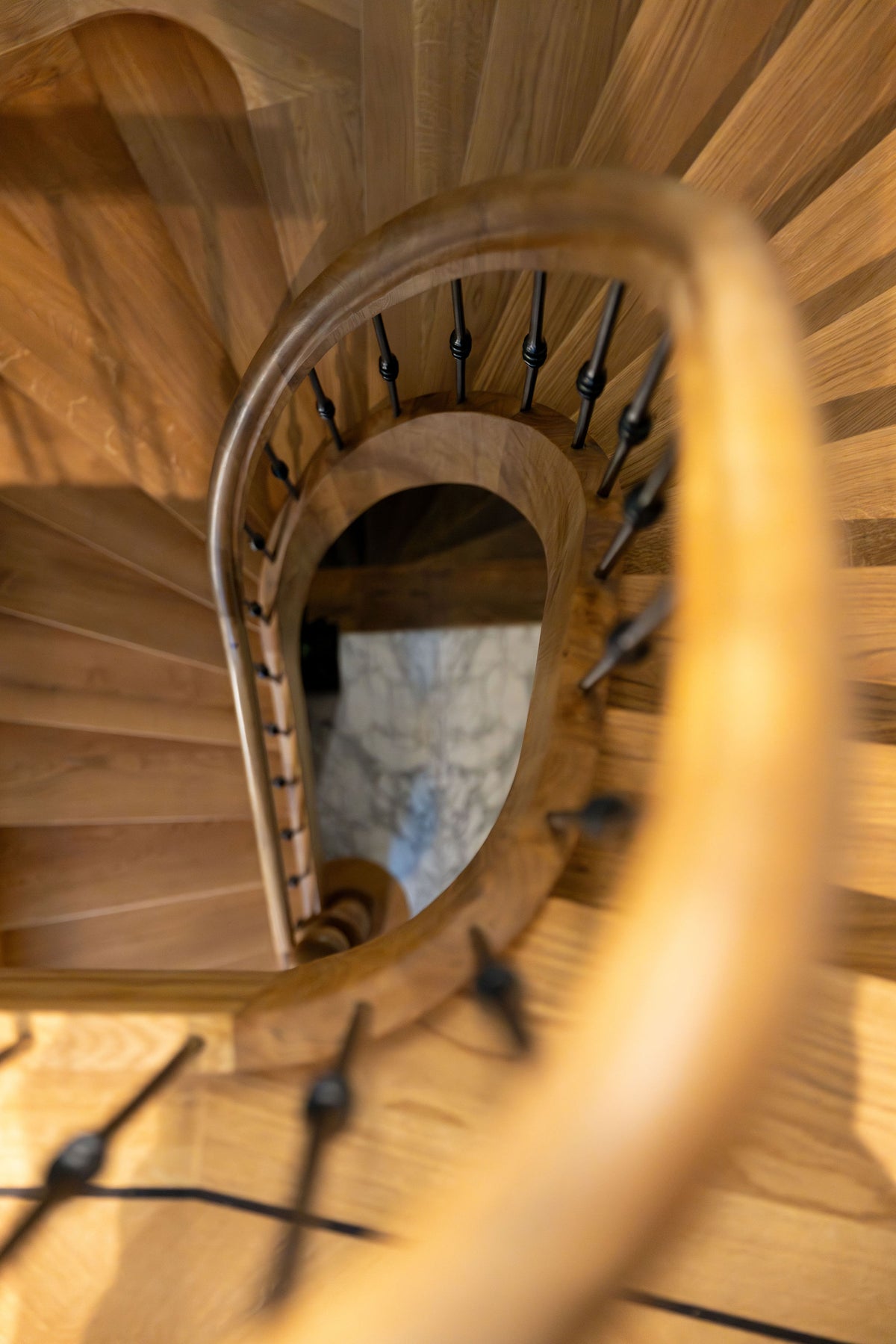 Before & After: Synergie in Renovatie: Harmonie tussen Historie en Moderniteit aan de Keizersgracht-RUIM STUDIO-design keuken,grachtenpand renovatie,historisch interieur,interieurarchitect Amsterdam,luxe renovatie,moderne woonkeuken-OBLY