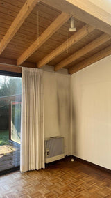 Before & after van een warme moderne woonkeuken en leefruimte-Studio Twentyfour-before and after woning,interieur renovatie,Keuken,maatwerk keuken,moderne woonkeuken,open leefruimte,visgraatvloer,warm modern interieur,woningrenovatie-Before & after moderne woonkeuken en leefruimte renovatie-OBLY