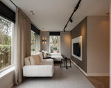 Before & after van een warme moderne woonkeuken en leefruimte-Studio Twentyfour-before and after woning,interieur renovatie,Keuken,maatwerk keuken,moderne woonkeuken,open leefruimte,visgraatvloer,warm modern interieur,woningrenovatie-Before & after moderne woonkeuken en leefruimte renovatie-OBLY