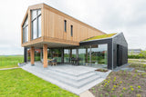 Bijzondere houten woning in de polder-Brandvries-duurzame houten woning,houten huis modern ontwerp,houten villa moderne architectuur,houten woning architectuur,keuken,moderne houten woning-Duurzame houten woning in het polderlandschap | Licht & ruimtelijk-OBLY