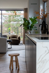 Bosrandwoning in Luxe Stijl-Studi-JO-Keuken-uxe Bosrandwoning | Stijlvol Wonen te Midden van de Natuur-OBLY