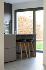 Complete renovatie en modernisering vrijstaande woning.-Elke Speck interieurontwerp-complete woningrenovatie,donkere interieurmaterialen,haardmeubel op maat,luxe woonkeuken,maatwerk interieurdesign,moderne verlichting interieur,moderne vrijstaande woning,Modernisering,open leefruimte,Renovatie,wijnklimaatkast keuken,Woonkamer-Complete renovatie en modernisering vrijstaande woning. -OBLY