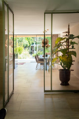 Crayenest: Stijlvolle Renovatie in Mannelijke Elegantie-OBLY-Keuken-OBLY