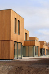 Duurzaam woonproject met houten gevelbekleding in Ommen-Prowood-duurzaam woonproject,eigentijds woonhof,groen wonen,houten gevelbekleding,moderne architectuur,moderne gevelbekleding,natuurlijke materialen,nieuwbouw woningen-Modern woonproject met houten gevelbekleding in Ommen-OBLY