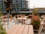 Duurzame terrasmeubels voor horecazaak in Zeeland-Robuust-buitenmeubelen,duurzame-buitenmeubelen,horeca-meubilair,horeca-terras,horeca-terrasinrichting,houten-terrasmeubels,maatwerk-terrasmeubels,stalen-terrasmeubels,Terras,terrasmeubels,tuin,Tuinen-Maatwerk terrasmeubels horeca | Robuust-OBLY