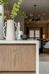 ‘ELEGANT NEUTRALS’ IN EEN BREDASE JAREN 30 VILLA-'t Looiershuis-Woonkamer-OBLY