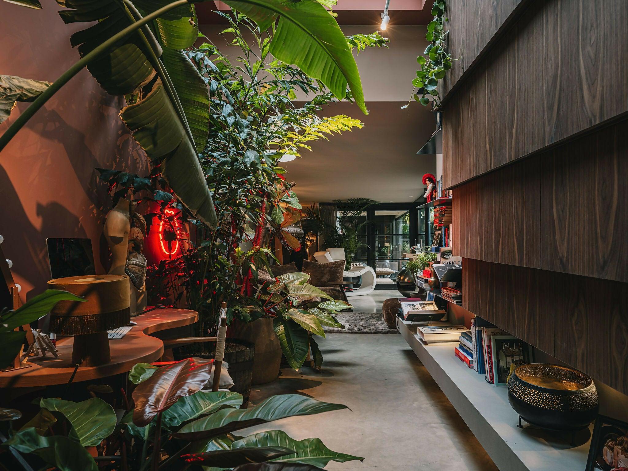 Escape Amsterdam - Unieke vibe in het hart van Amsterdam-Jeroen de Nijs BNI-Interieurdesign,Luxe interieur,Woonkamer-Loftwoning vol karakter door Jeroen de Nijs-OBLY