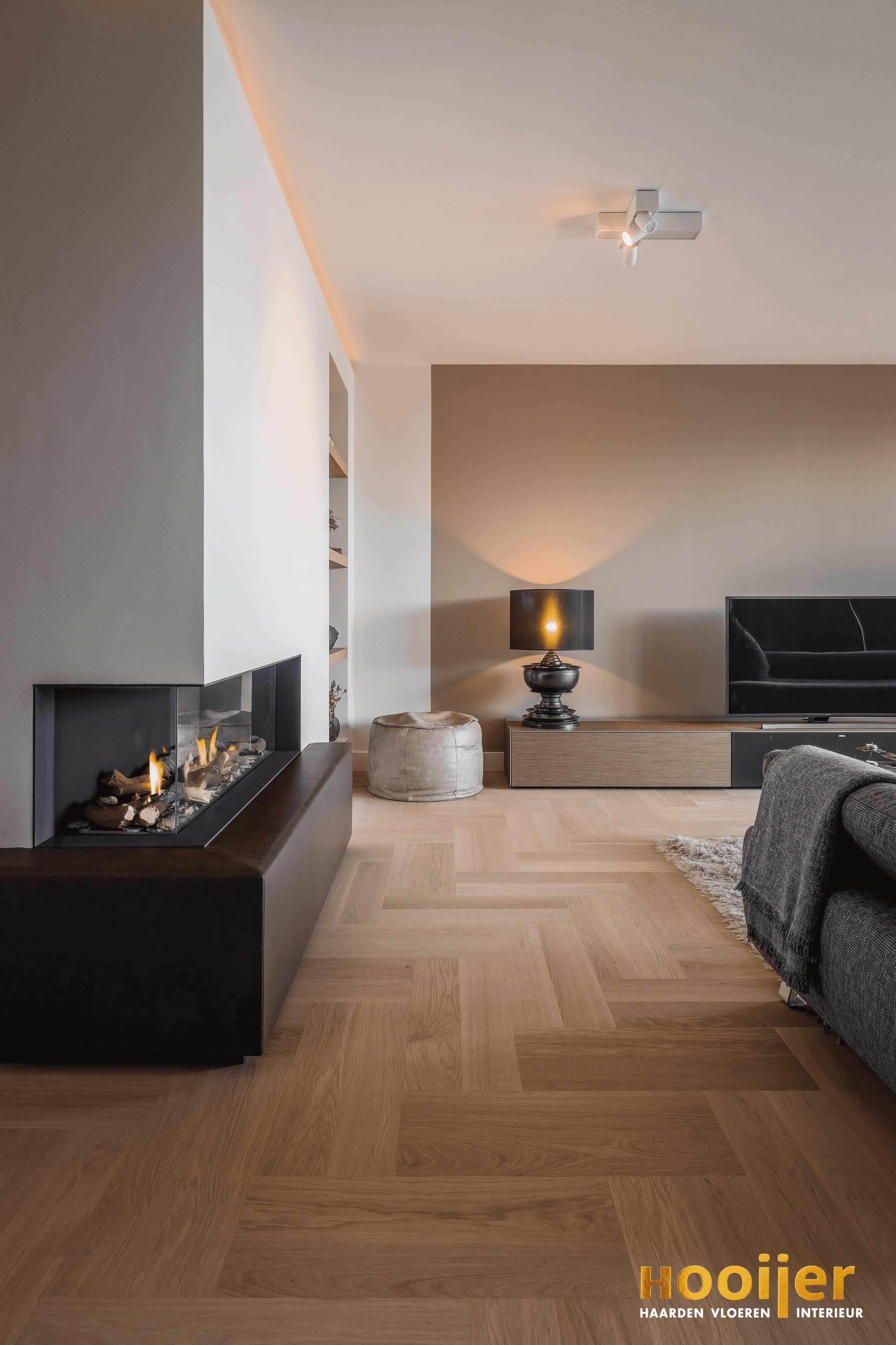 Haard met maatwerk interieur-Hooijer-woonkamer-Haard met maatwerk interieur-OBLY