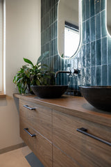 Warm familiehuis met maatwerk interieur van massief hout