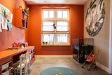 Warm familiehuis met maatwerk interieur van massief hout