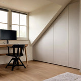 Inbouwkast op maat voor zolder met slimme indeling-Don maakt meubels-Inbouwkast,Interieurbouw,Kast op maat,Kledingkast,Maatwerk interieur,Maatwerk kast,opbergkast,Zolder,Zolder inspiratie,zolderkast-Inbouwkast op maat voor zolder | Don Maatwerk-OBLY