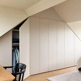 Inbouwkast op maat voor zolder met slimme indeling-Don maakt meubels-Inbouwkast,Interieurbouw,Kast op maat,Kledingkast,Maatwerk interieur,Maatwerk kast,opbergkast,Zolder,Zolder inspiratie,zolderkast-Inbouwkast op maat voor zolder | Don Maatwerk-OBLY