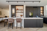 Jaren 30 woning met moderne aanbouw en luxe interieur