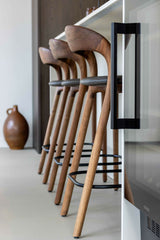 Japandi Keuken met Notenhout-Iemms keukens & interieur-keuken-Japandi Keuken met Notenhout, Stalen Koffienis en Dekton Alabrium-OBLY