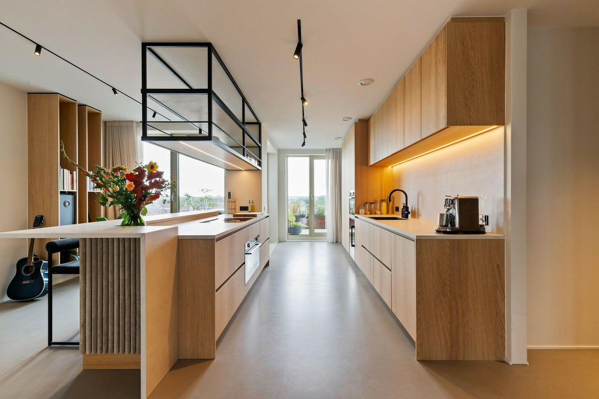 Japandi Penthouse met Moderne Accenten in Amsterdam-Studio Boud-japandi interieur,Keuken,luxe appartement,minimalistisch wonen,modern interieur,natuurlijke materialen,Penthouse-OBLY