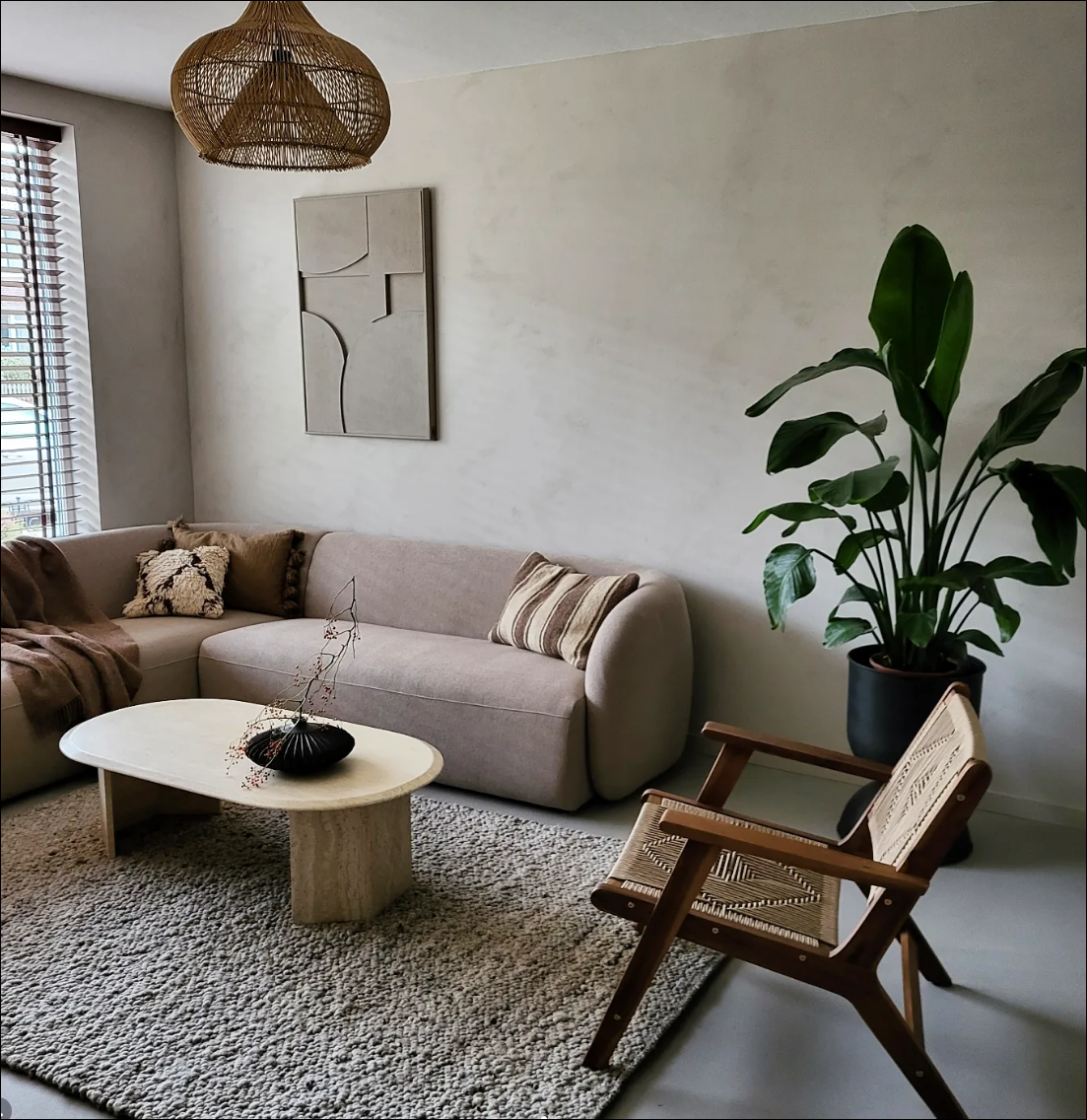 Japandi woonhuis met Lavasteen gietvloer Pearl in Waalre-Berkers Vloeren-Gietvloer,gietvloer interieur,gietvloer MIX kleur,gietvloer villa,gietvloer woning,gietvloer woonkamer-Lavasteen gietvloer Pearl in Japandi woning Waalre-OBLY