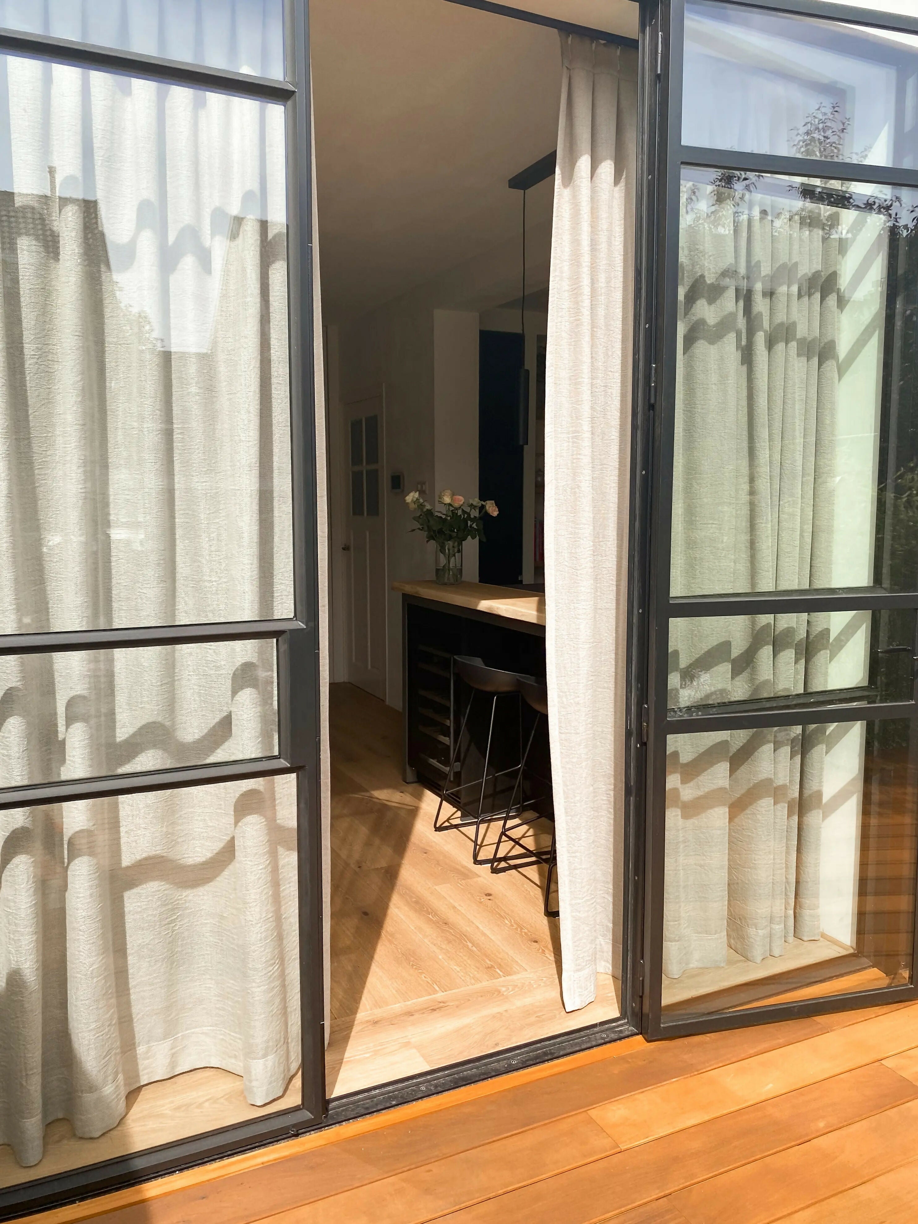 Jaren ’30 Woning – Slim Keukenontwerp Zonder Aanbouw-Atelier Det-compacte keuken oplossing,jaren 30 woning,jaren 30 woning keuken,keuken renovatie jaren 30 huis,keukenontwerp,keukenontwerp zonder aanbouw,lichte leefkeuken,moderne keuken jaren 30 woning,slimme keukenindeling,uitbouw alternatief-OBLY