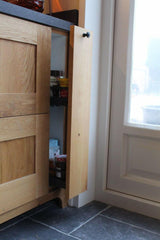 Landelijke maatwerkkeuken met warme houttinten-MEES Meubels & Interieurs-#ambachtelijk,#houtenkast,#interieurbouw,#keukendesign,#keukenopmaat,#landelijkekeuken,#maatwerkinterieur,#maatwerkkeuken,#maatwerkmeubels,#massiefhout,Keuken-OBLY