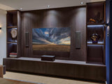 Luxe Cinewall en Bar met Eiken Fineer in Taj Mahal Stijl-Anselm Oome Interieurbouw-bar,cinewall,design verlichting,eiken,eiken fineer,ingebouwde speakers,modern interieur,tv wand,wandmeubel.-OBLY