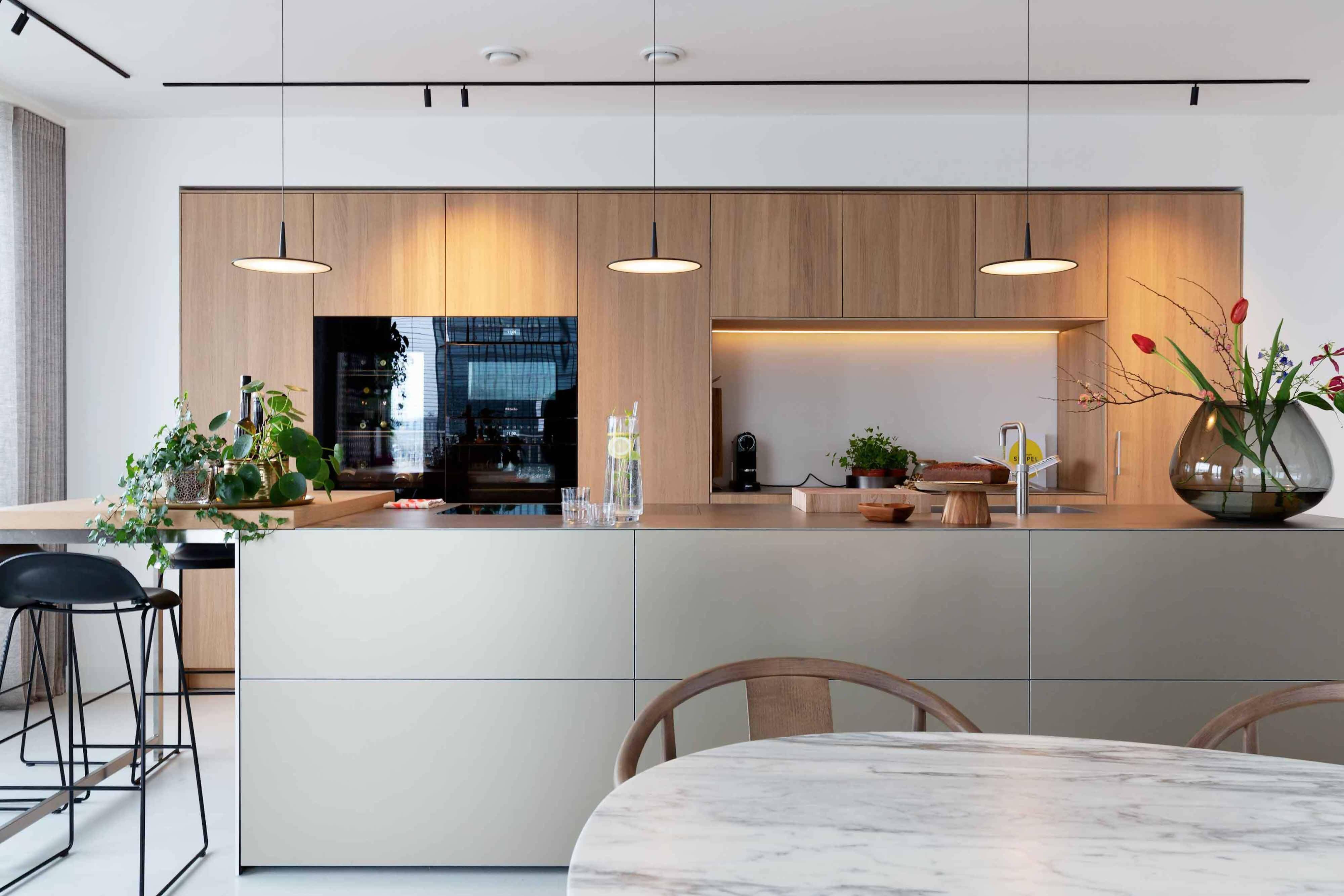 Curated visual reference: Lux Electric Penthouse Lighting Corp Solutions Reference: Luxe Penthouse Amsterdam Studio Valentijn