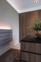 Luxe Woonkamer met Open Haard en En-suite Master Bedroom met Uitzicht-OBLY-ensuite,Keuken,Openhaard,Woonkamer-OBLY