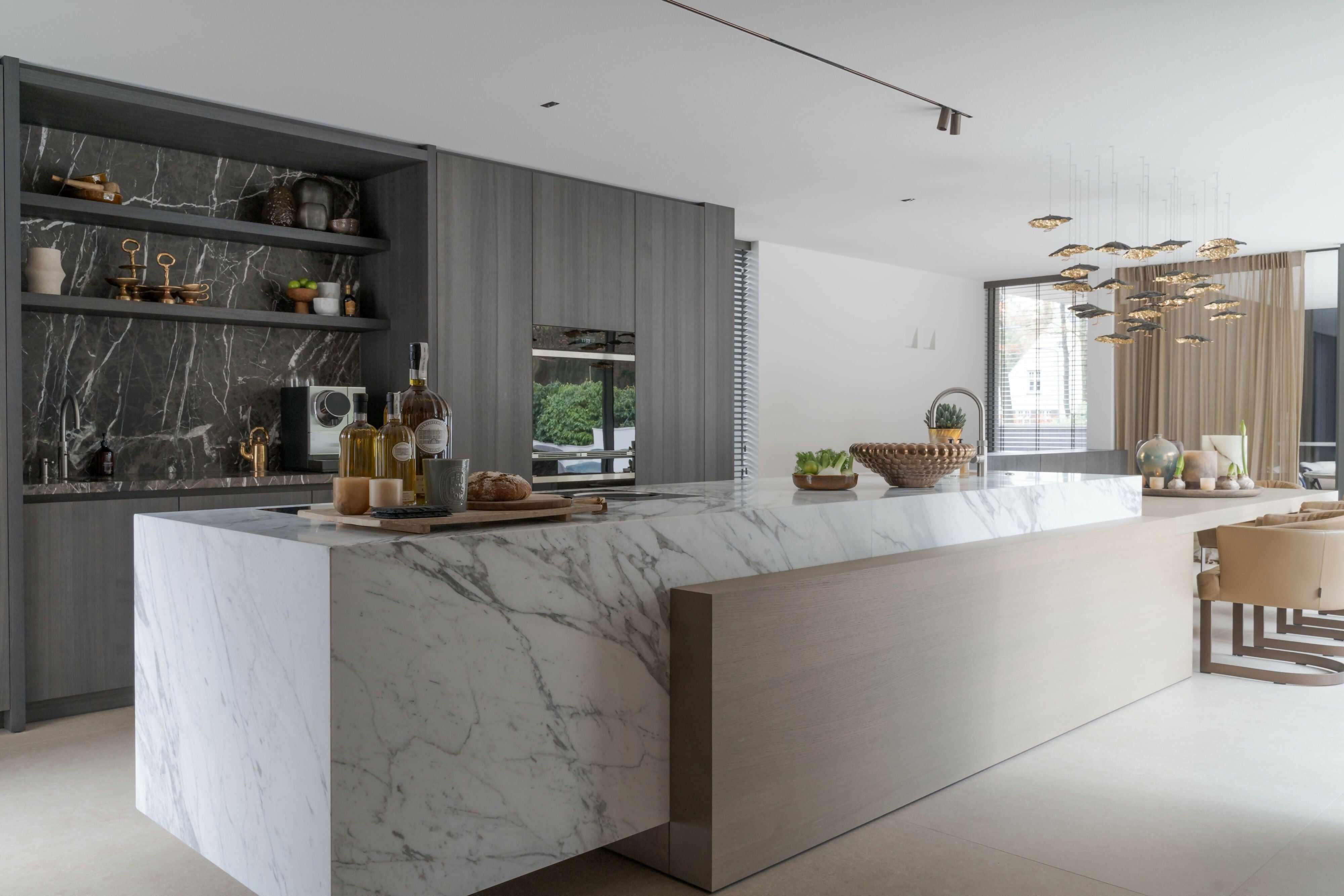 Luxe boshuis-Erik Koijen-Keuken,luxe woning inrichting,luxe wooninterieur ontwerp,moderne villa interieur,moderne woning interieur,stijlvol modern interieur,wellnessruimte in huis,woning met wellness-OBLY