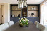 Luxe modern interieur met maatwerk kastenwand en haard-studio stylez-design-interieur,donkere-materialen,doorkijkhaard,glazen-deuren,high-end-interieur,luxe-interieur,maatwerk-kastenwand,modern-interieur,zwarte-kozijnen-Luxe modern interieur met maatwerk kastenwand-OBLY
