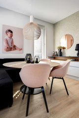 MAATWERK WOONKAMER ROTTERDAMSE NIEUWBOUWWONING MET DIERLIJKE AANTREKKINGSKRACHT-1001 PROJECTS | FELICE STAHLIE-keuken,woonkamer-NIEUWBOUWWONING MET DIERLIJKE AANTREKKINGSKRACHT-OBLY