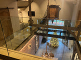 Maatwerk Glas | Beloopbaar Glas, Balustrades & Deuren op Maat-Overveld Glas-Glasdesign,Interieur,keuken met vide,lichte woonkamer,moderne woonkamer,open keuken woonkamer,woonkamer met vide-OBLY