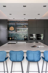 Maatwerk Leefkeuken | Design & Functionaliteit-Studio Thirty Two-Keuken,Maatwerk-Moderne maatwerk keuken | Donker & licht contrast-OBLY