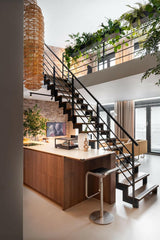 Maatwerk interieur met open keuken en trap-Nuevo Interior Design-loft,open keuken,stalen trap,Woonkamer-OBLY