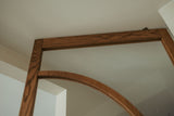 Maatwerk keuken met houten boogdeur-archidoors-Boogdeur,Boogdeur met glas,eiken,Eiken keuken,eikendesign,Houten binnendeur,Houten boogdeur,interieur design,Interieurproject,Keuken,Keuken inspiratie,Keuken op maat,Minimalistisch interieur,Totaalconcept-OBLY