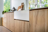 Maatwerk leefkeuken met koffiecorner-Koolhoven-eikenhout,garderobekasten,Keuken,koffiecorner,Koolhoven Meubelmakers,leefkeuken,maatwerk keuken,maatwerkkasten,messing details,schuifdeuren,taatsdeuren,vaste kasten-OBLY