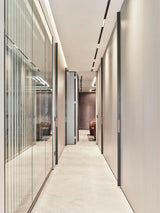 Maatwerk wandbekleding voor luxe kliniekinterieur-Dennis v Zanden-woonkamer-Maatwerk Wandbekleding voor Kliniek Dr. Fahrettin Yilmaz | Udesign Arc-OBLY