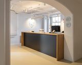 Maatwerk winkelinterieur met luxe presentatiekasten-Witteveen interieur architecten-commerciële inrichting,interieur voor winkel,luxe winkelontwerp,maatwerk winkelmeubilair,presentatiekasten,retail interieur,vitrinekast op maat,winkelinrichting op maat-Maatwerk Winkelinterieur met Luxe Presentatiekasten-OBLY