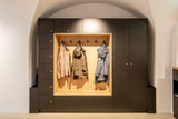 Maatwerk winkelinterieur met luxe presentatiekasten-Witteveen interieur architecten-commerciële inrichting,interieur voor winkel,luxe winkelontwerp,maatwerk winkelmeubilair,presentatiekasten,retail interieur,vitrinekast op maat,winkelinrichting op maat-Maatwerk Winkelinterieur met Luxe Presentatiekasten-OBLY