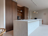 Minimal Sand kwartsiet gietvloer in warme beige tint Saint Louis | Wijchen-Berkers Vloeren-giervloer,gietvloer in keuken,japandi-Minimal Sand kwartsiet gietvloer Saint Louis in Wijchen-OBLY