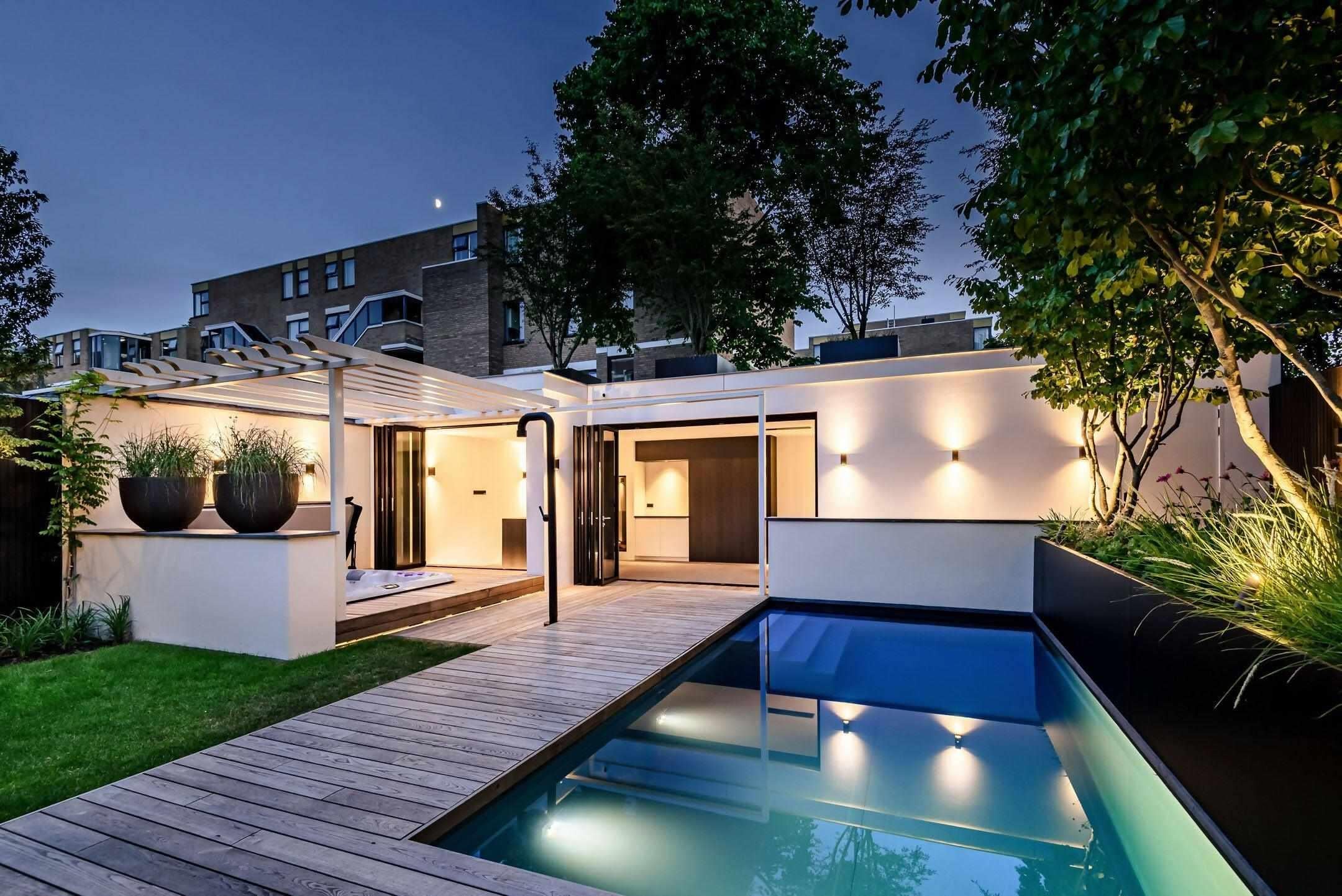 Modern Monumental Design-TIM Exclusive Gardens-exclusievetuin,historischewoningmoderniseren,luxe buitenruimte,modernetuin,stadstuinontwerp,Tuin,tuinarchitectuur,zwembadtuin-Modern Monumental Design-OBLY