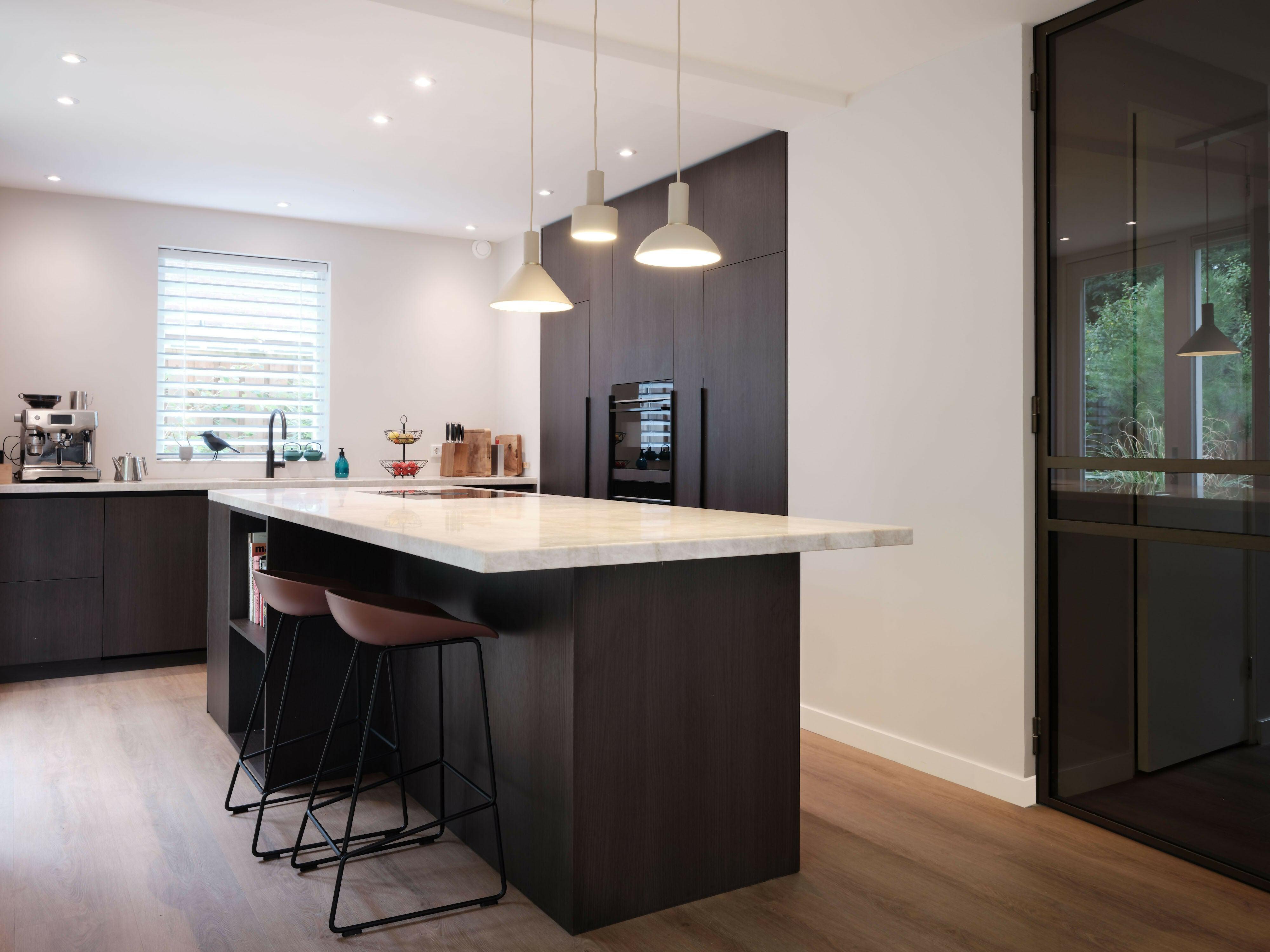 Modern Wonen met Natuurlijke Elementen-Anselm Oome Interieurbouw-Houtlook,Keuken,Tajmahal,Woonkamer-OBLY