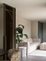Modern maatwerk interieur met natuurlijke luxe-abstrct-hout en marmer,interieur design,kasten op maat,luxe keuken,marmer keuken,modern wonen-Modern maatwerk interieur | Luxe keuken & kasten op maat-OBLY