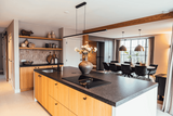Modern maatwerk interieur met warme accenten-struijkinterieur-Keuken-Volledige Woninginrichting op Maat -OBLY