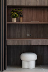 Modern warm interieur met maatwerk hout en luxe keuken-BINTH Interieurontwerp-interieur ontwerp woning,keuken interieur,luxe keuken ontwerp,modern interieur,warm interieur,woonkamer interieur-Modern warm interieur met maatwerk keuken-OBLY