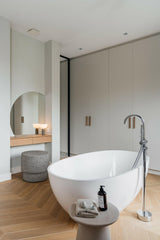 Modern woonhuis met dakterras in historisch pand-Suzanne de Jong-Historisch karakter,Historisch pand,keuken,Maatwerk design,Maatwerk meubels,woonkamer,Zachte vormen-Modern woonhuis met dakterras in historisch pand | Suzanne de Jong-OBLY