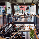 Moderne Sfeer en Tijdloze Elegantie in Restaurant-lcarchitects-Keuken-Modern en Stijlvol Interieurontwerp-OBLY