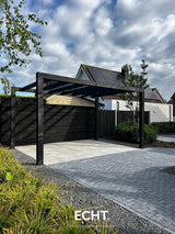 Moderne achtertuin met organische beplanting-ECHT. in- en exterieurontwerp.-achtertuin,ECHT. ontwerp,groene wolken,keramische tegels,Moderne tuin,moderne tuinmaterialen,onderhoudsvriendelijke beplanting,organische beplanting,royale achtertuin,strakke schuttingen,Strakke tuin,tuin,Tuin inspiratie,tuininrichting,Tuinontwerp,vrijstaande woning,zwarte overkapping-Moderne achtertuin met organische beplanting | ECHT. ontwerp-OBLY