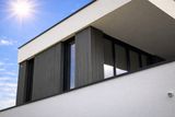 Moderne kubistische villa met houten gevelbekleding-Prowood-eigentijds-ontwerp,Exterieur,houten-gevelbekleding,kubistische-villa,luxe-villa,minimalistische-villa,moderne-architectuur,moderne-villa,nieuwbouwproject,strakke-architectuur,wit-stucwerk-Moderne kubistische villa met houten gevel-OBLY
