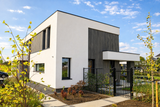 Moderne kubistische villa met houten gevelbekleding-Prowood-eigentijds-ontwerp,Exterieur,houten-gevelbekleding,kubistische-villa,luxe-villa,minimalistische-villa,moderne-architectuur,moderne-villa,nieuwbouwproject,strakke-architectuur,wit-stucwerk-Moderne kubistische villa met houten gevel-OBLY
