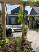 Moderne nieuwbouwtuin met pergola en organische beplanting-GreenPien-groene stadstuin,luxe nieuwbouw tuin,moderne gezinstuin,moderne nieuwbouwtuin,organische tuin,tuin,tuin met houten pergola-Moderne nieuwbouwtuin met pergola-OBLY